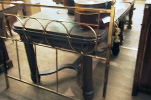 Sängram, nattduksbord