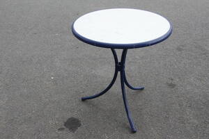 Trädgårdsbord