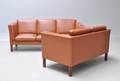 Dansk Møbelproducent. Tre- samt to-pers. sofa 2