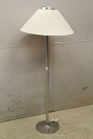 Golvlampa
