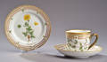 Kgl. Porcelænsfabrik. Flora Danica nr. 203597, 203552 3