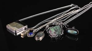 Samling smykker, sølv og sterlingsølv