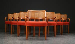 Fritz Hansen. Otte armstole af bøgetræ, 1940erne 8