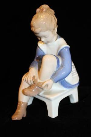 BG FIGURIN NR 2373, H 15,5 CM