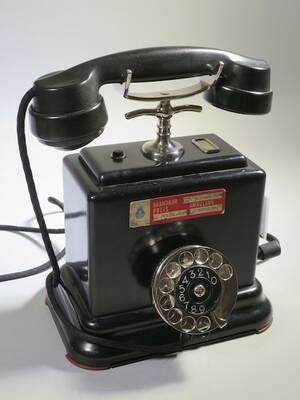 Telefon