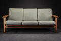 Hans J. Wegner. Tre-pers. sofa egetræ, model GE-2903