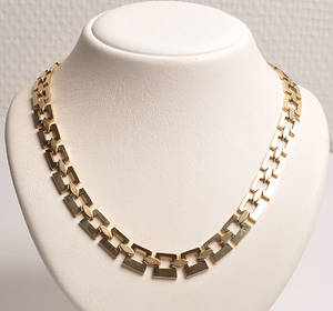 Klassisk collier af 14 kt. guld, ca. 38 gram.