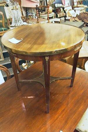 Bord, gustaviansk stil