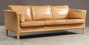 Mogens Hansen, sofa i lyst læder 