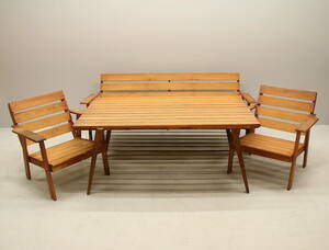 Trädgårdsmöblemang