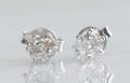 Par brillantørestikker, ca. 0.42 ct. 2