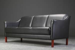 Tre-pers. sofa, sort læder
