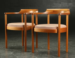 Henning Jensen  Torben Valeur. Par armstole, mahogni, model M40 2 Denne vare er sat til omsalg under nyt varenummer 4159364