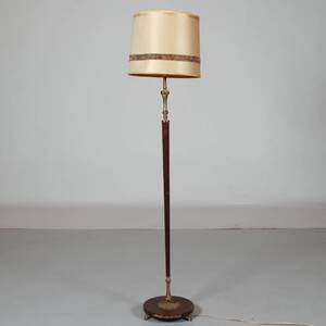 GOLVLAMPA, empirestil, 1900-talets mitt