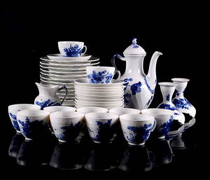KAFFESERVIS 43 delar, Blå Blomst, Royal Copenhagen, Danmark.