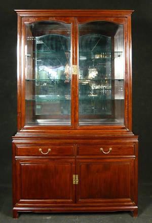 Vitrine aus massivem Rosenholz
