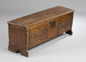 Engelsk brudekiste af egetræ. 1700-tallets slutning