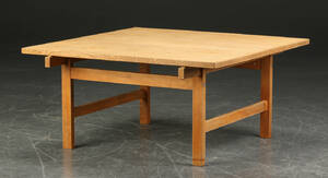 Hans J. Wegner. Sofabord, egetræ 