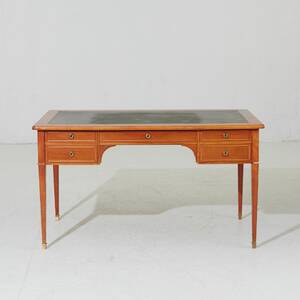 Skrivbord i mahogny