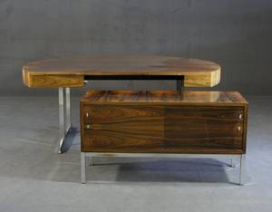 Schreibtisch und Sideboard 2