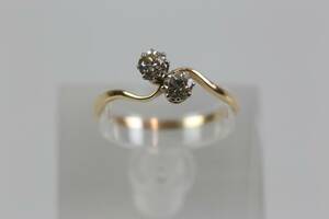 SYSKONRING med briljantslipade diamanter, guld, 14 k, ca 2 g