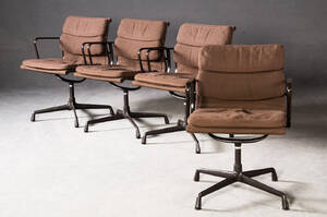 Charles Eames Soft Pad Alu Chair, Modell EA 217 von Vitra 4 Diese Ware steht erneut zur Auktion unter der Warennummer rnrn4372614