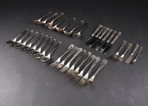 Cohr. Dobbeltriflet bestik af sølv 33