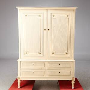 Byrå gustaviansk stil