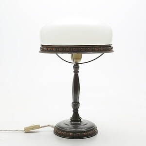 BORDSLAMPA, metall och glas, 1900-tal.