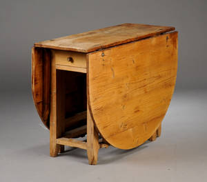 Svensk almue klapbord af fyrretræ