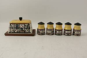 Ostkupa,  5 st. kryddburkar