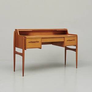 Toilettebord, Teak