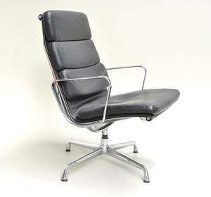 Charles Eames 1907-1978. Soft Pad hvilestolstol , Model EA-215