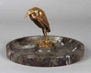 Askfat med häger i brons