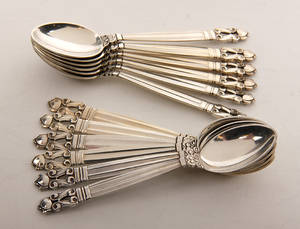 Georg Jensen. KongeAcorn. 12 theskeer 12