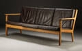 H. J. Wegner. Tre-pers sofa, egetræ, getama