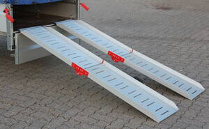 Sammenklappelig skridsikre aluminiums ramper. 2 Denne vare er sat til omsalg under nyt varenummer 4175485