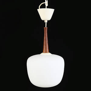 TAKLAMPA, glas och trä, sannolikt LUXUS, 1900-talets mitt.