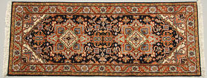 Kashmir. Meshed. 184 x 76 cm.