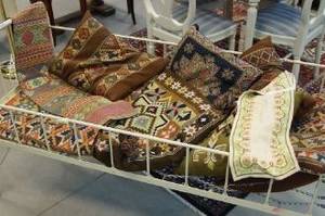 Parti allmoge kuddartextil