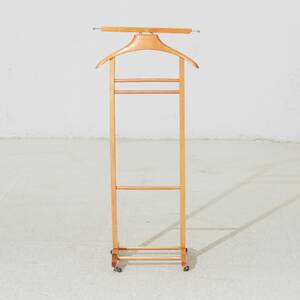 Herrbetjänt FR Italien