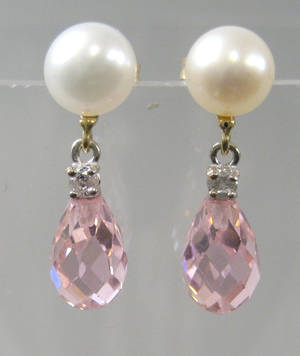 Par topas- og perle ørestikker