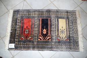 Matta handknuten, 100x60 cm