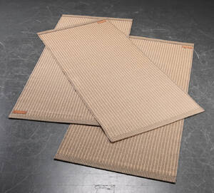 Tre Woodnotes løbere. ca. 190x89 cm. 3