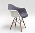 Charles Eames 1907-1978. Armstol, model DAW 1