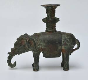 Rituel elefant af bronze. 1900-tallet