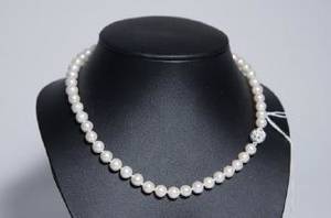 Collier sötvattenpärlor