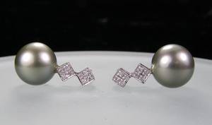 Ohrstecker mit Diamanten und Tahitiperle  2 