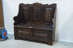 Bänk med förvaring