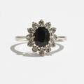 Ring 18 k vitguld diamanter